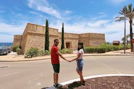 There's an endless choice of bars and restaurants with prices tending to be higher than mojacar and with. Que Visitar Ver Y Hacer En Garrucha Almeria Andorreando Por El Mundo