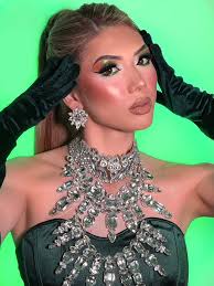 Are you looking for hair and makeup services? 💄