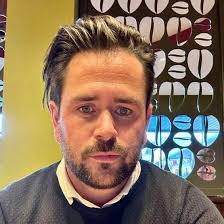 Alan Veasey's Instagram, Twitter & Facebook