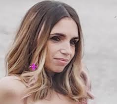 Felicidades vida mía te quiero, siempre estás ahí para todos nosotros y  para todo , eres una madre espectacular y buena hija Hermana sobrina prima  y esposa y muchas cosas más ,