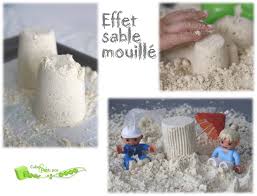 Activite Enfant Eveil Au Toucher Et Creativite Sable Mouille Avec De La Farine Activite Enfant Enfant Activite