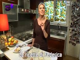 Get introduce to the wonders of tuscan cuisine, how to make ragù, salti in bocca or how to use saffron in your recipes. Cotto E Mangiato Rivive Sulla Rai Grazie Alle Ricette Di Federica De Denaro Video