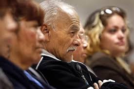 U.S. citizenship agency adds weekend hours at some offices