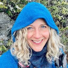 Keep your dog safe while hiking