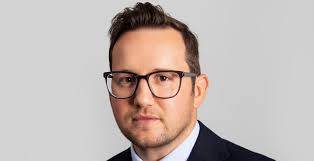 From late latin dominicus, derived from dominus (lord). Dominik Paschinger Wird Treasury Chef Bei Mann Hummel Dertreasurer