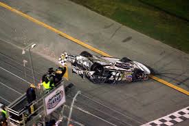 Clint Bowyer On His Roof Crossing The Daytona 500 Finish Line In The 2007 Race Nascar Racing Nascar Crash Nascar