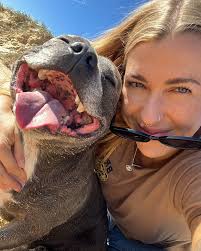 Cousins as besties. Sonny and Georgia!! Loving some beach time
