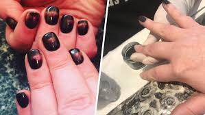 Invest in some nail polish remover clips to make the process easier (and less messy). Sns Nails I Tried Dip Powder Nails And Here S What You Need To Know