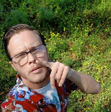 Slide 1: first time ever playing the demo while visiting Berlin last summer  Slide 2: me & @mcyunglil.mp3 now living here releasing our song with  Berlin-based labels @boisha_ and @future_trance ✨ Such