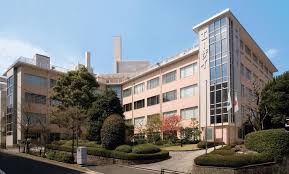 エーザイ株式会社（eisai co., ltd.）は、東京都文京区小石川に本社を置く日本の大手製薬会社である。 コーポレート・スローガンは「ヒューマン・ヘルスケア（human・health care）」で、ロゴのhhcは. ã‚¨ãƒ¼ã‚¶ã‚¤æ ªå¼ä¼šç¤¾ã«ã¤ã„ã¦