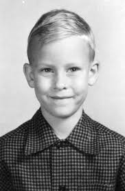 I attended LES from 3rd grade to 8th. It was a great time. I was Ginny  Palmer back then.