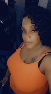 Latara Jones's Instagram, Twitter & Facebook