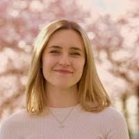 Isabel Nowak's Instagram, Twitter & Facebook