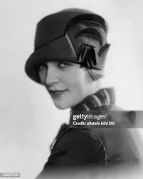 106 Ellen Heel Stock Photos, High-Res Pictures, and Images