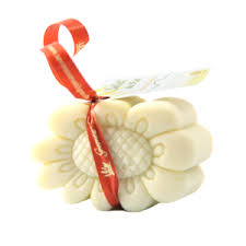 Savon Radieux Bois De Rose Soin Visage Huile De Tournesol Savonnerie Des Diligences Savon Corporel Naturel Soap Facial Soap Sunflower