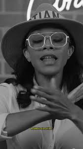 Here’s the time to be quiet and just listen 👂👂👂#commongroundpodcast22  #100life #kimmyshields