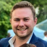 Tom Searcy's Instagram, Twitter & Facebook