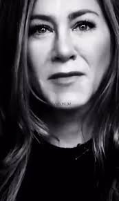 what she said in the beginning… first 2 words. #jenniferaniston  #ilovejenniferanistonsomuch❤️‍ #ilovejenniferaniston  #jenanistonismycomfort🩷🫧 #alexlevy #themorningshow @Courteney Cox