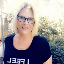 Edit we got reservations at Queen nails Thanks everyone We are heading into  Laughlin tonight!!! Would love to get a pedicure with my guy