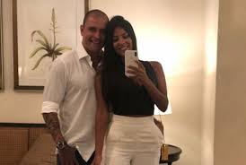 • clique aqui para acessar o banco integral de questões da prova eletrônica de 1ª habilitação. Diogo Nogueira Se Declara No Aniversario Da Namorada Amor Que Fez Raiar O Dia Mh Celebridades E Tv