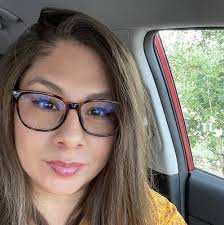 Reyna Varela's Instagram, Twitter & Facebook