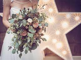 Find everything you need to make your christmas at hobbycraft and discover great value across our christmas craft collection! Magical Winter Wedding Bouquet Ideas Funny How Flowers Do That