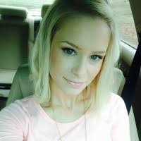 Amanda Bumpus's Instagram, Twitter & Facebook