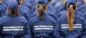 Nemzeti közszolgálati egyetem hadtudományi és honvédtisztképző kar. Eduline Hu Erettsegi Felveteli Ezekre A Szakokra Szinte Lehetetlen Lesz Bekerulni Van Ahol 26 Szoros A Tuljelentkezes