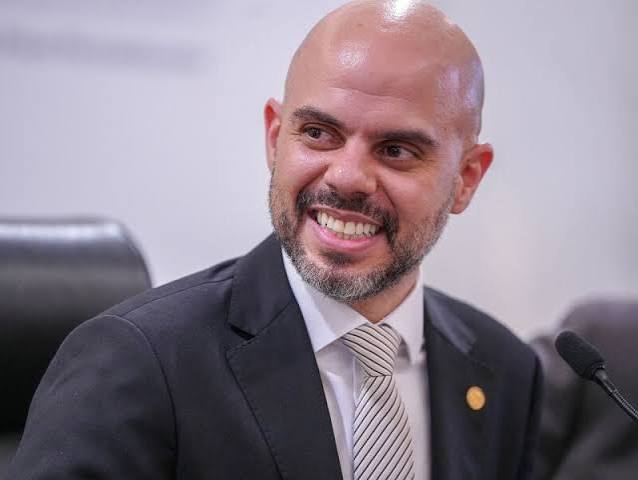 Romero Sales Filho recebe o Título de Cidadão Caruaruense, nesta sexta-feira (10) - Blog da Folha - Folha PE