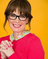 Lora Oliver (@lora_oliver)