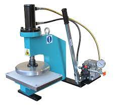 Maybe you would like to learn more about one of these? Fustellatrice Oleodinamica Manuale Mod Poe50 Presse E Fustellatrici