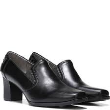 Women S Scout Narrow Medium Wide Pump At Naturalizer Com Shoes Heeled Mules Boots