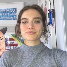 Kendra Coe's Instagram, Twitter & Facebook