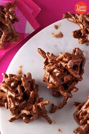 40 No Bake Christmas Cookies You Need To Know Christmas Baking Cookies Butterscotch Haystacks Haystack Cookies