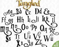 Discover the different types of fonts and how they are displayed. Fonte De Enrolados Lettering Alphabet Lettering Alphabet Fonts Lettering Tutorial