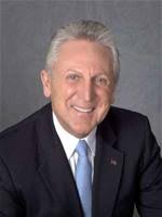 I am trying to find information about a man named Alfred Edgar Warren who  was the Mayor of Caribou back before 1940. Are there any online tools that  might help me find