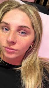 Ellie Higgins (@ellshiggsx)