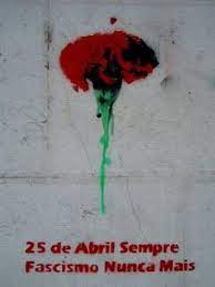Sabias que antes de 25 de abril de 1974 portugal vivia num regime de ditadura em que a liberdade estava vedada aos portugueses? 23 25 De Abril Ideas History Of Portugal Portugal Carnations
