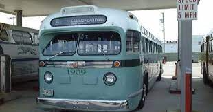 E85166a3401f9926fae40763fa914eb1jpg 564423 Bus Coach New Bus Bus City