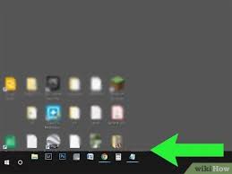 How To Alter The Size Of Your Windows Desktop Taskbar: 8 Steps