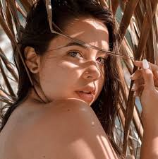 Y ya qué se están sacando los trapitos al sol de Jimena Antelo, por qué no  hablamos de como le robo el marido a Sissy Añez, destruyó una amistad  sincera y