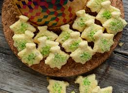 Mesti kenangan sewaktu kecil dah mula menjengah ke dalam minda anda semua kan.dengan rasa biskut yang rangup tetapi apabila digigit. 15 Resepi Biskut Raya Tradisional Yang Masih Popular Sehingga Kini Daily Makan