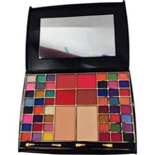 Subscription boxes are available for almost everything, but makeup and skincare tops the list. Makeup Kit Boxs Buy Makeup Kit Box Online At Best Prices In India Purplle