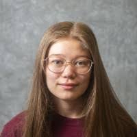 Kira Lowe's Instagram, Twitter & Facebook