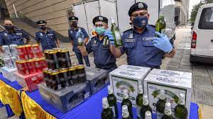 Klik untuk baca artikel penuh. Minuman Keras Seludup Lebih Rm500 000 Dirampas Metrotv