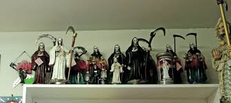 La santa muerte is really powerful and highly recommend for you to be careful what you wish for. Devotees Turn To Santa Muerte For Miracles From Health To Revenge Local News Santafenewmexican Com