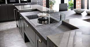 Elle varie entre 12mm et 20mm. Plan De Travail Sur Mesure Choisir Les Matieres Blog Schmidt