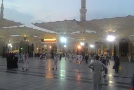 Masjid nabawi mempunyai 27 buah kubah bergerak, 543 biji kamera untuk mengawal keadaan luar dan dalam masjid. Lahirnya Baitul Maal Republika Online