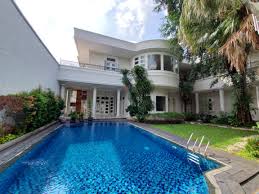 Rumah mewah ada kolam renang di duren sawit jakarta timur dijual. Di Jual Rumah Baru Super Mewah Siap Huni 1357m2 Di Sriwijaya Raya Scbd Jakarta Selatan Jual Sewa Apartemen Di Jakarta