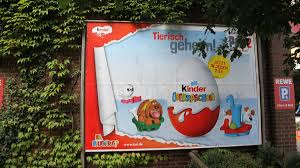 Sie überwinden jegliches hindernis und gehen gestärkt aus krisen hervor. Mit Ferrero Ins Innere Eines Uberraschungseis W V